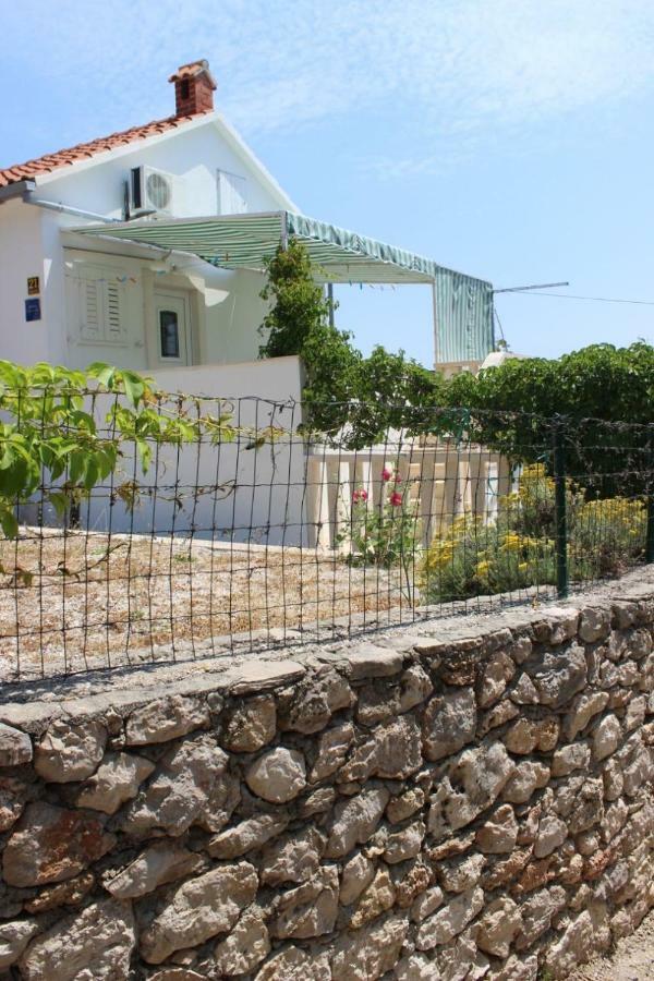 Apartmani Vinko 볼 외부 사진