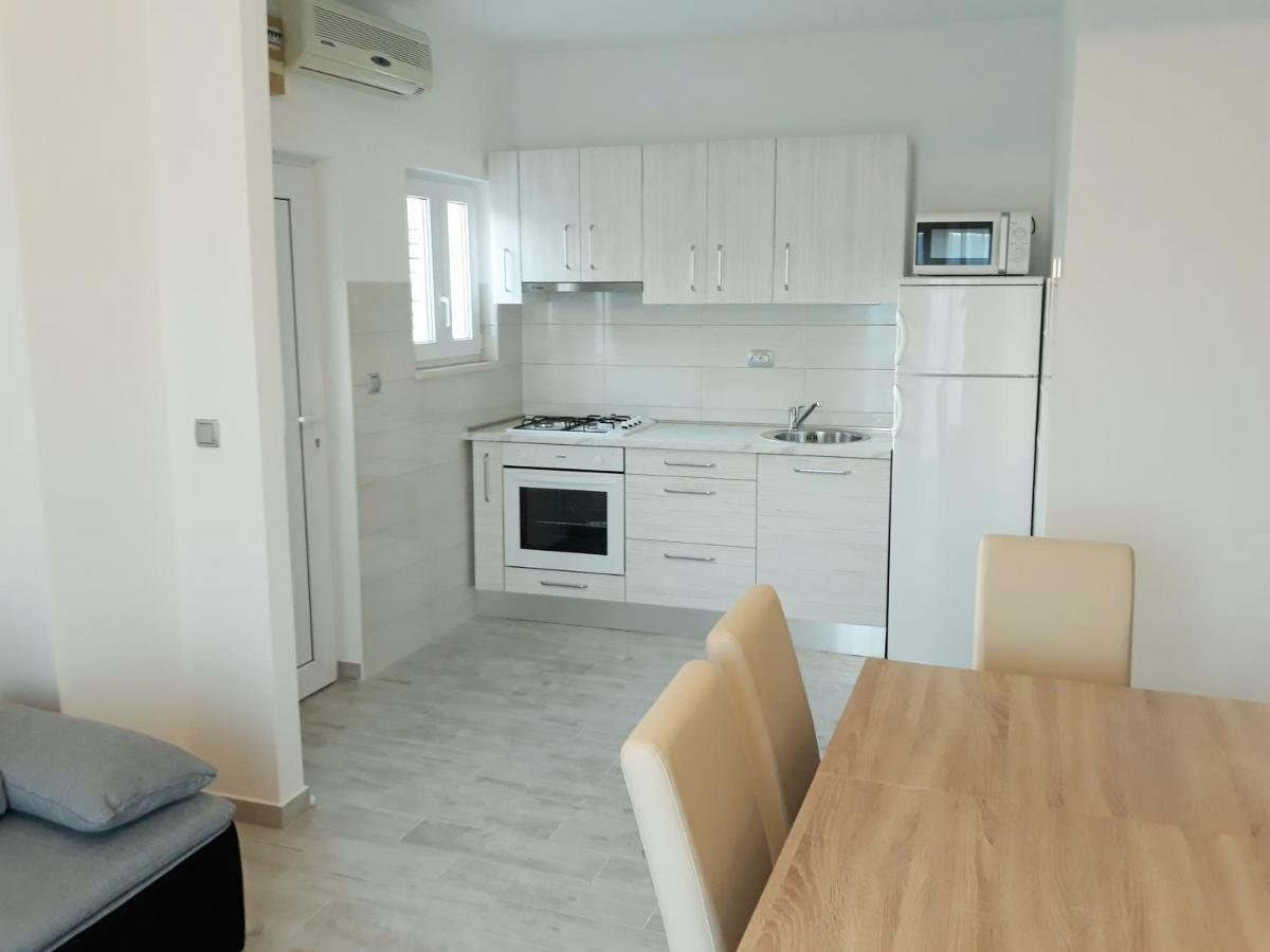 Apartmani Vinko 볼 외부 사진