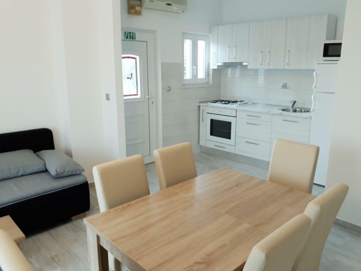 Apartmani Vinko 볼 외부 사진