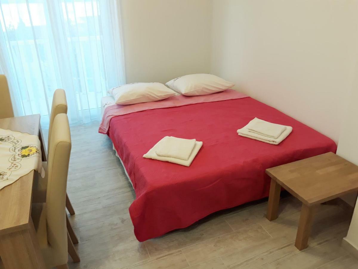 Apartmani Vinko 볼 외부 사진
